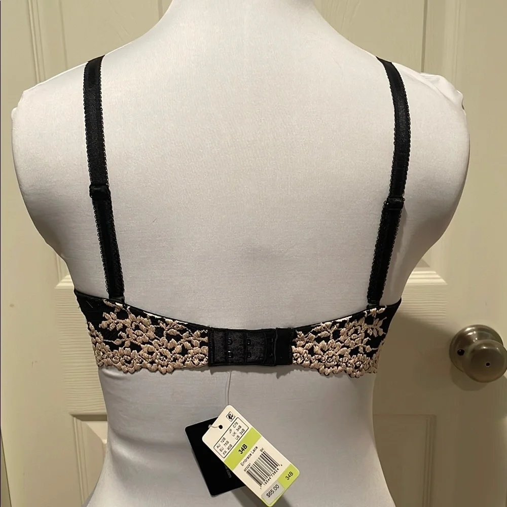 Wacoal Black and Cream Lace Full-Coverage Bra - Picture 2 of 7